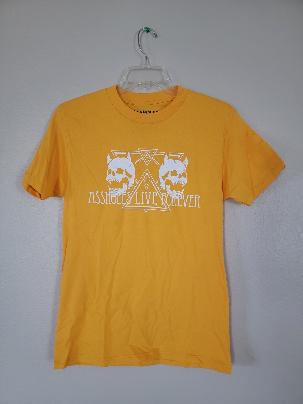 Yellow Short-Sleeve Graphic Tee with Skull Print